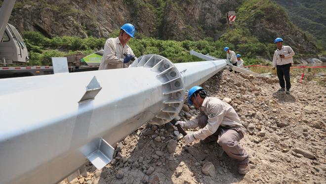 沈梓捷调侃邹雨宸：跟他交流比较困难 来了北控主场也不看我们